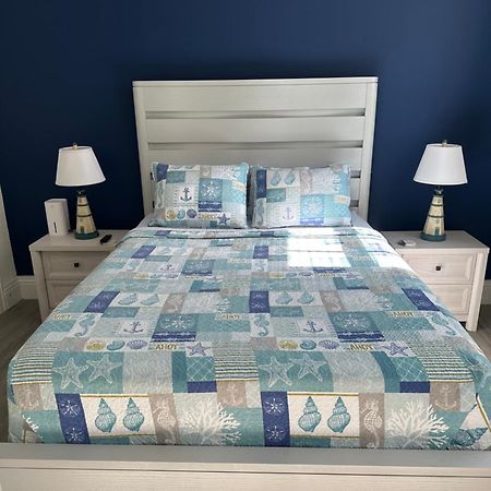 Cozy Studio In The Heart Of The Palm Beach Island - Free Valet Service Zewnętrze zdjęcie