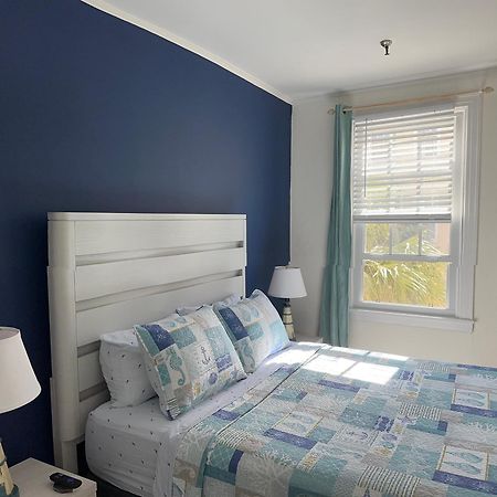 Cozy Studio In The Heart Of The Palm Beach Island - Free Valet Service Zewnętrze zdjęcie