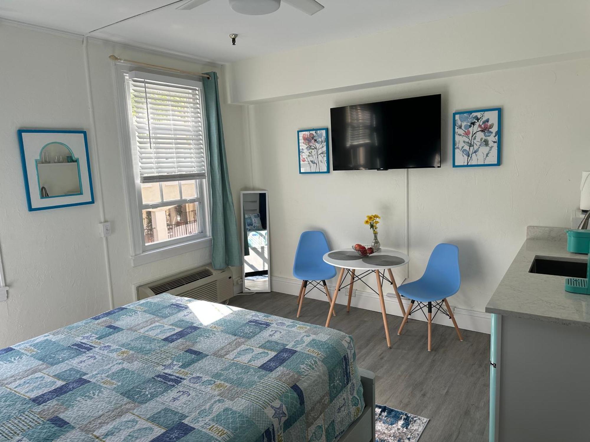Cozy Studio In The Heart Of The Palm Beach Island - Free Valet Service Zewnętrze zdjęcie
